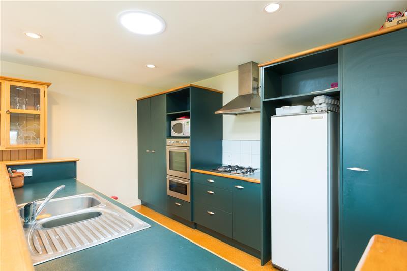 1 Cherrywood Park, Springlands, Blenheim - Carousel 2