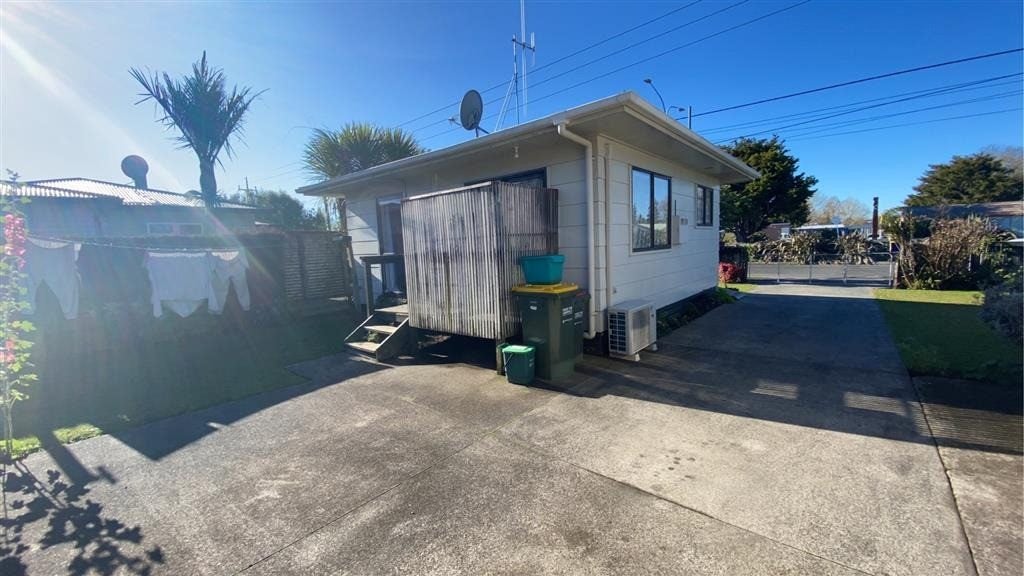 173 Dey Street, Hamilton East, Hamilton - Carousel 2