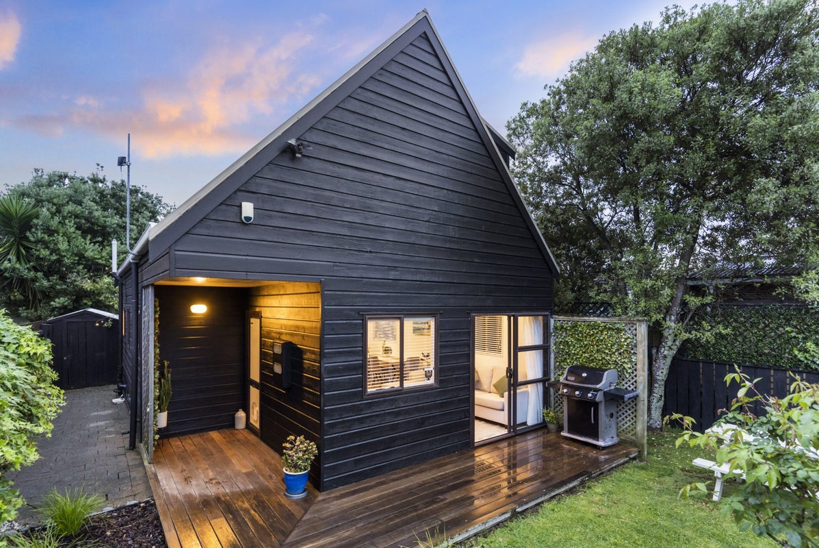 52B Oakley Avenue, Waterview, Auckland - Carousel 1