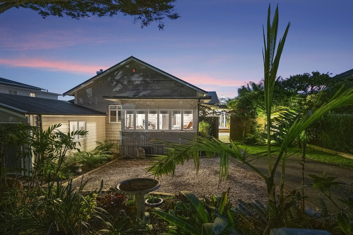 1 Brett Avenue, Takapuna, Auckland - Carousel 2