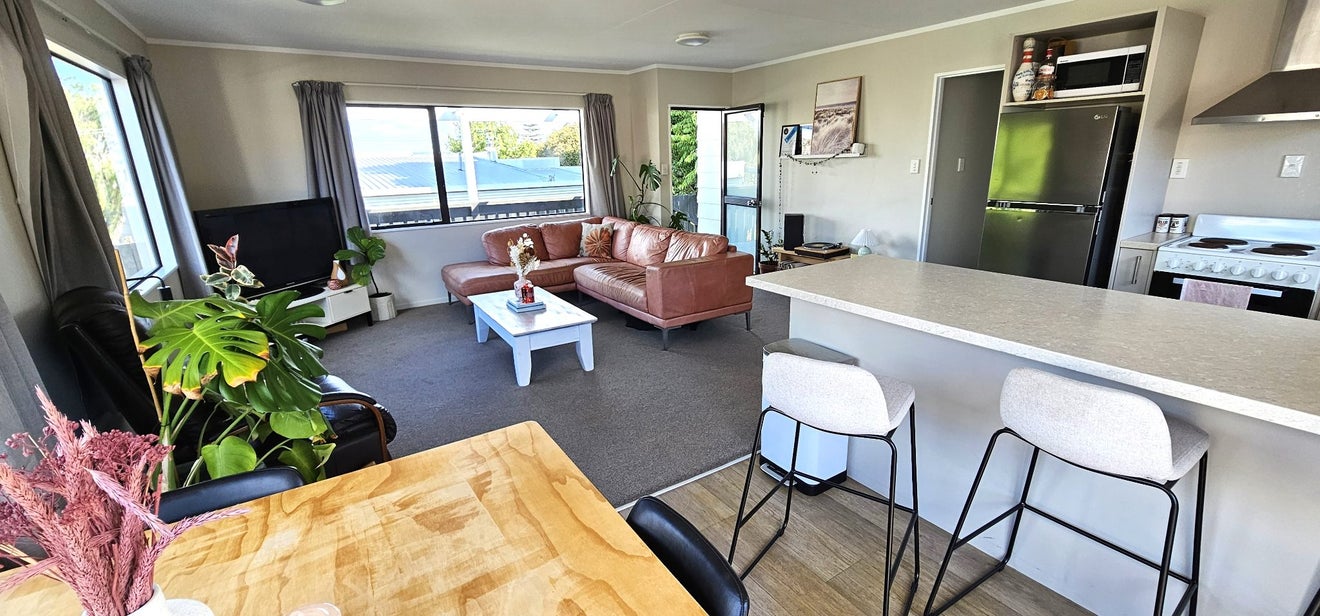 37B Paine Street, Judea, Tauranga - Carousel 2