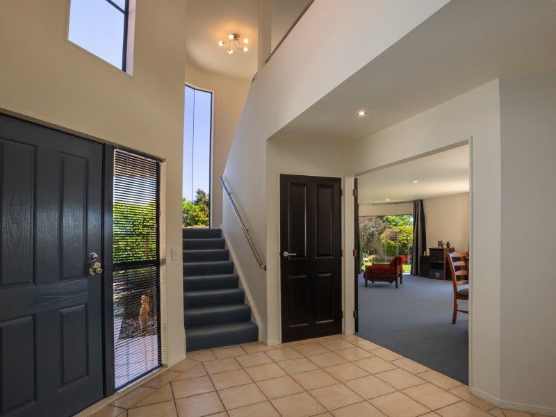 58 Navigation Drive, Whitby, Porirua - Carousel 2