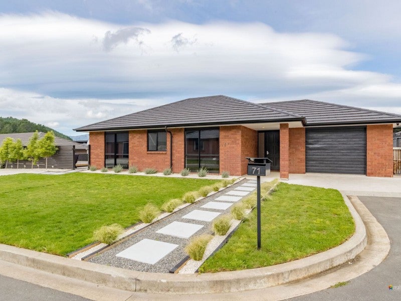 71 Riverstone Drive, Riverstone Terraces, Upper Hutt - Carousel 2
