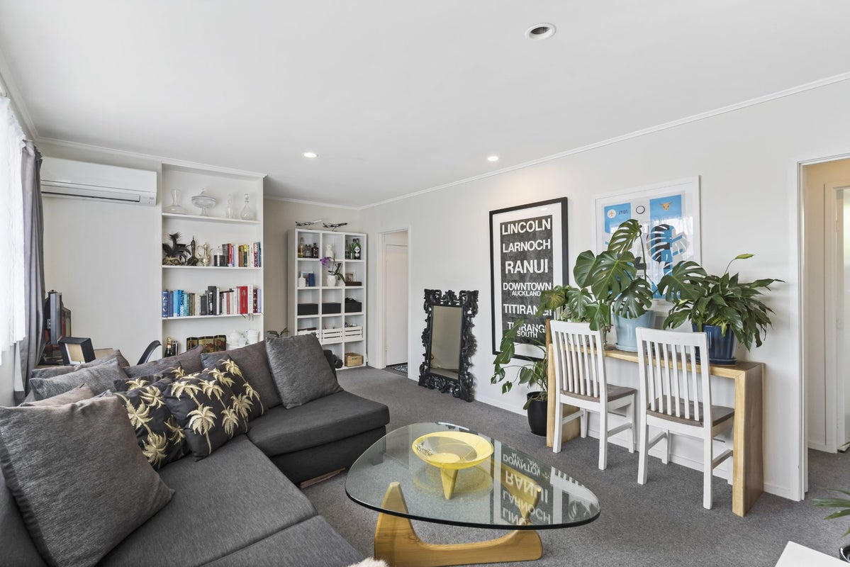 11/85 Edmonton Road, Henderson, Auckland - Carousel 2