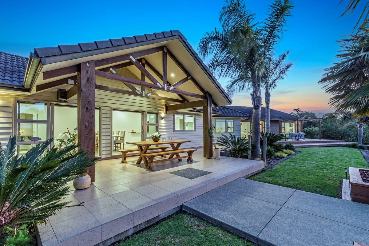 127 Vaughans Road, Albany - Carousel 2