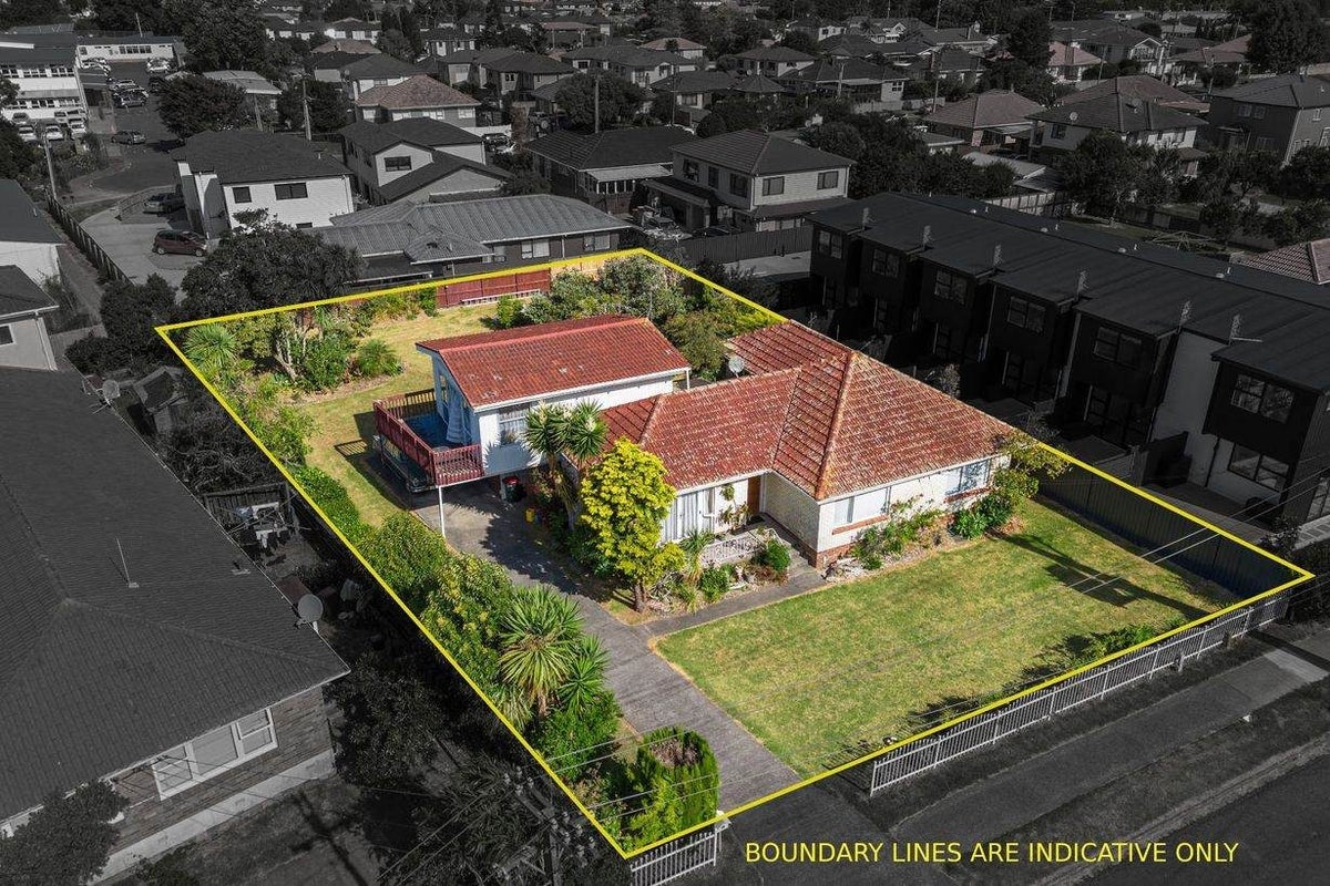 19 Alexander Avenue, Papatoetoe, Auckland - Carousel 1