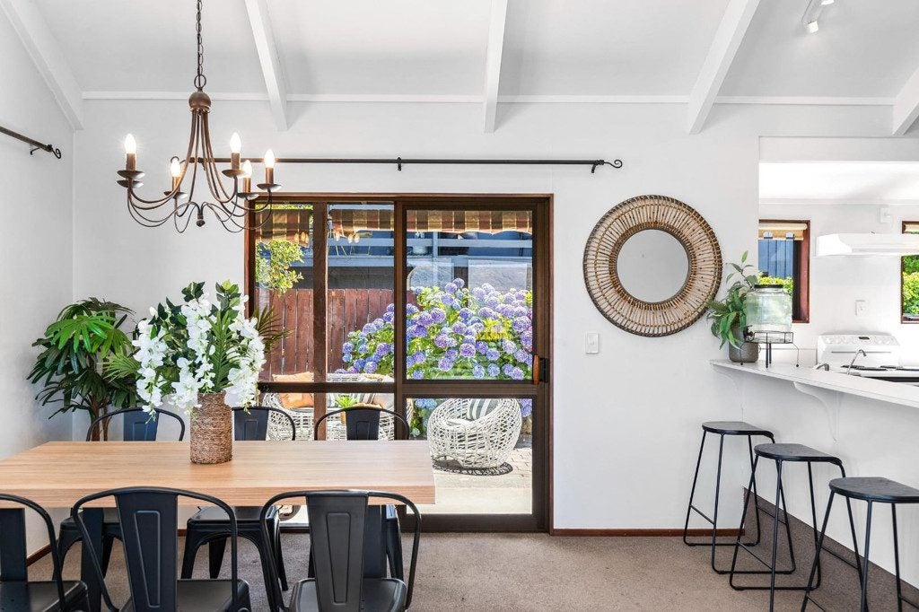 4 Earnslaw Terrace, Queenstown, Queenstown - Carousel 1