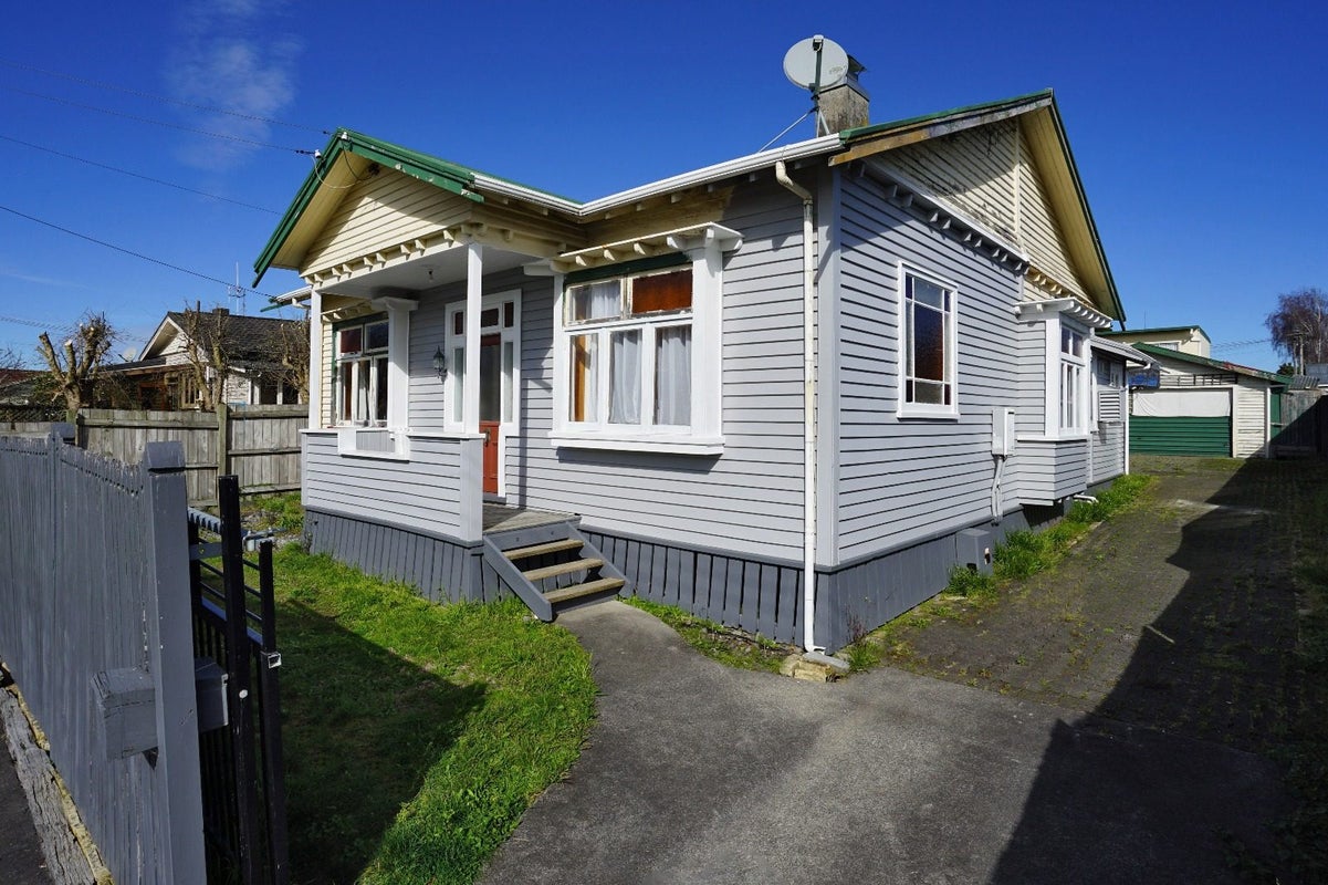 9 Avon Street, Frankton, Hamilton - Carousel 1