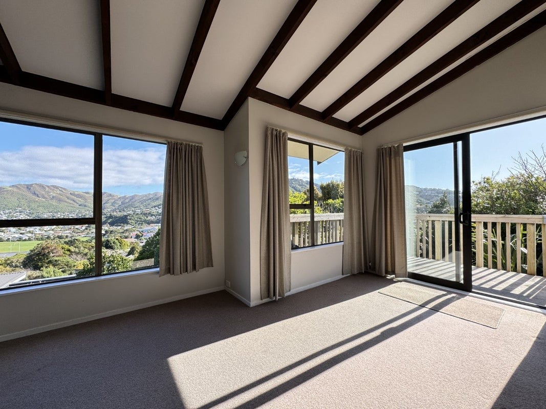12 Indira Place, Khandallah, Wellington - Carousel 2