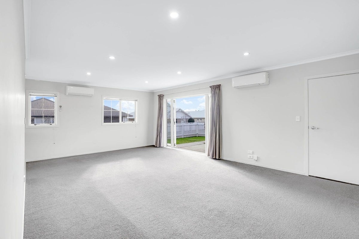 6 Fraser Street, Frankton, Hamilton - Carousel 2