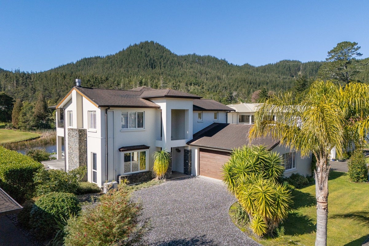 24 St Andrews Drive, Pauanui, Pauanui - Carousel 2