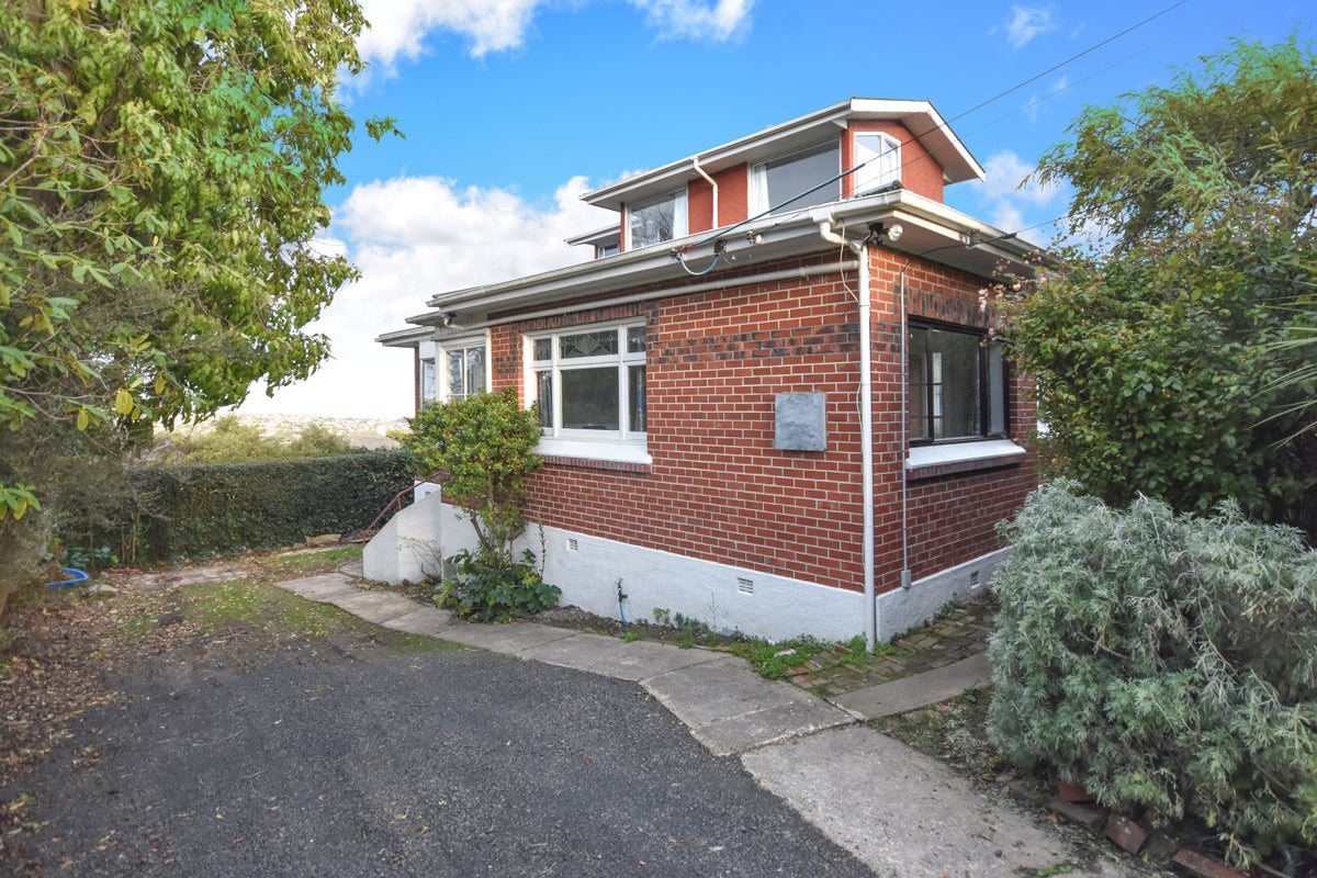 626 Highgate, Maori Hill, Dunedin - Carousel 1
