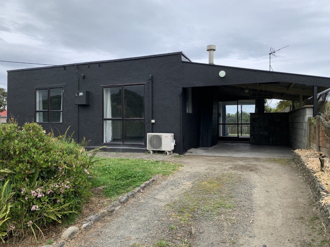 27 Ngaio Street, Otaki Beach, Otaki - Carousel 2