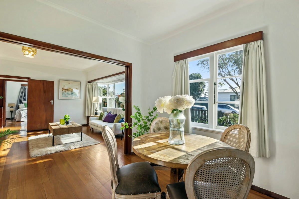 1/112 Carrington Road, Mount Albert, Auckland - Carousel 2
