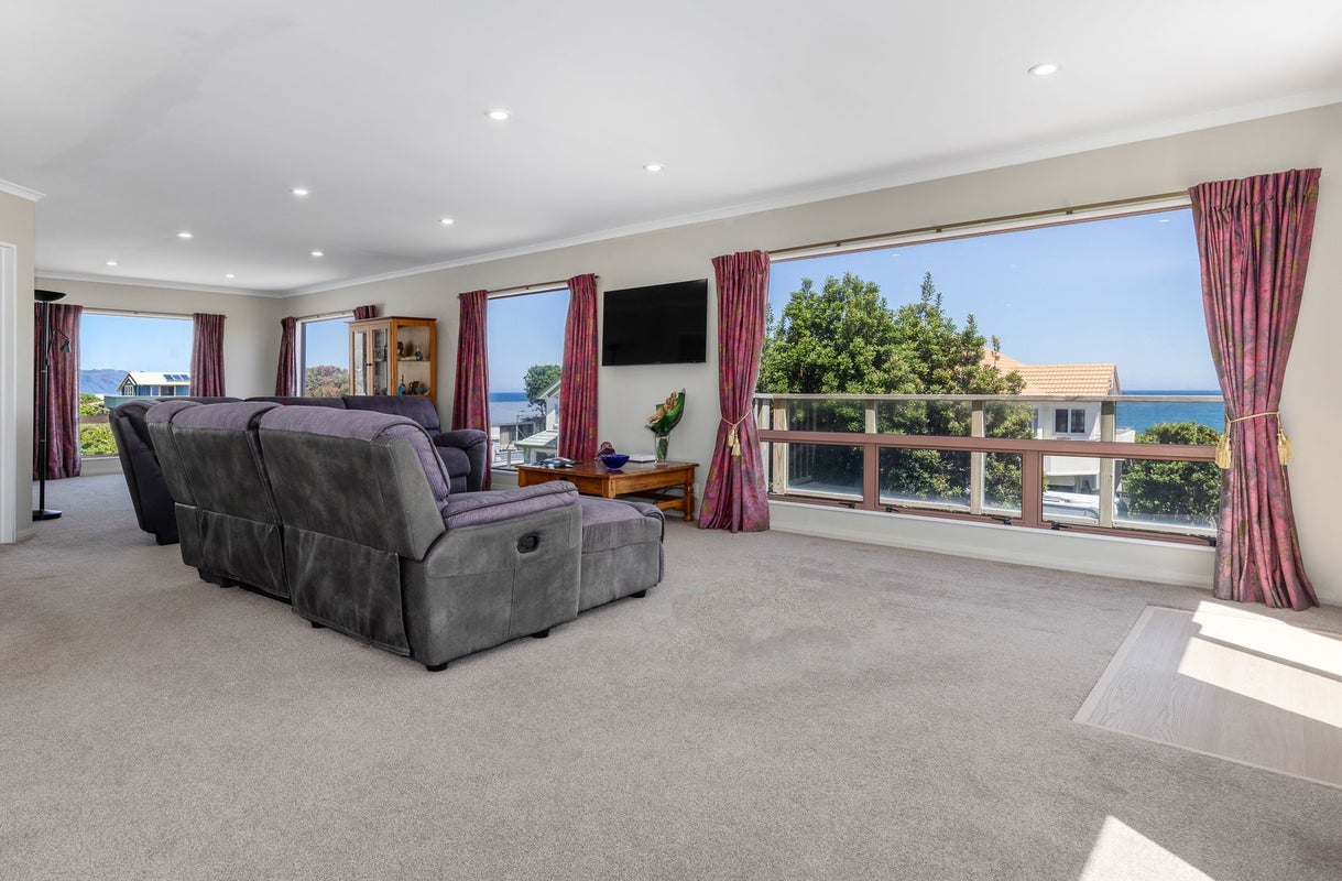 345A Rosetta Road, Raumati Beach, Paraparaumu - Carousel 2