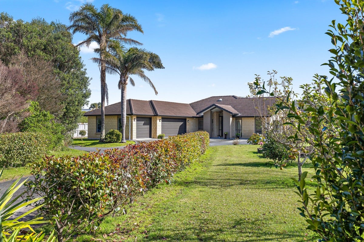 101 Point Wells Road, Warkworth - Carousel 1