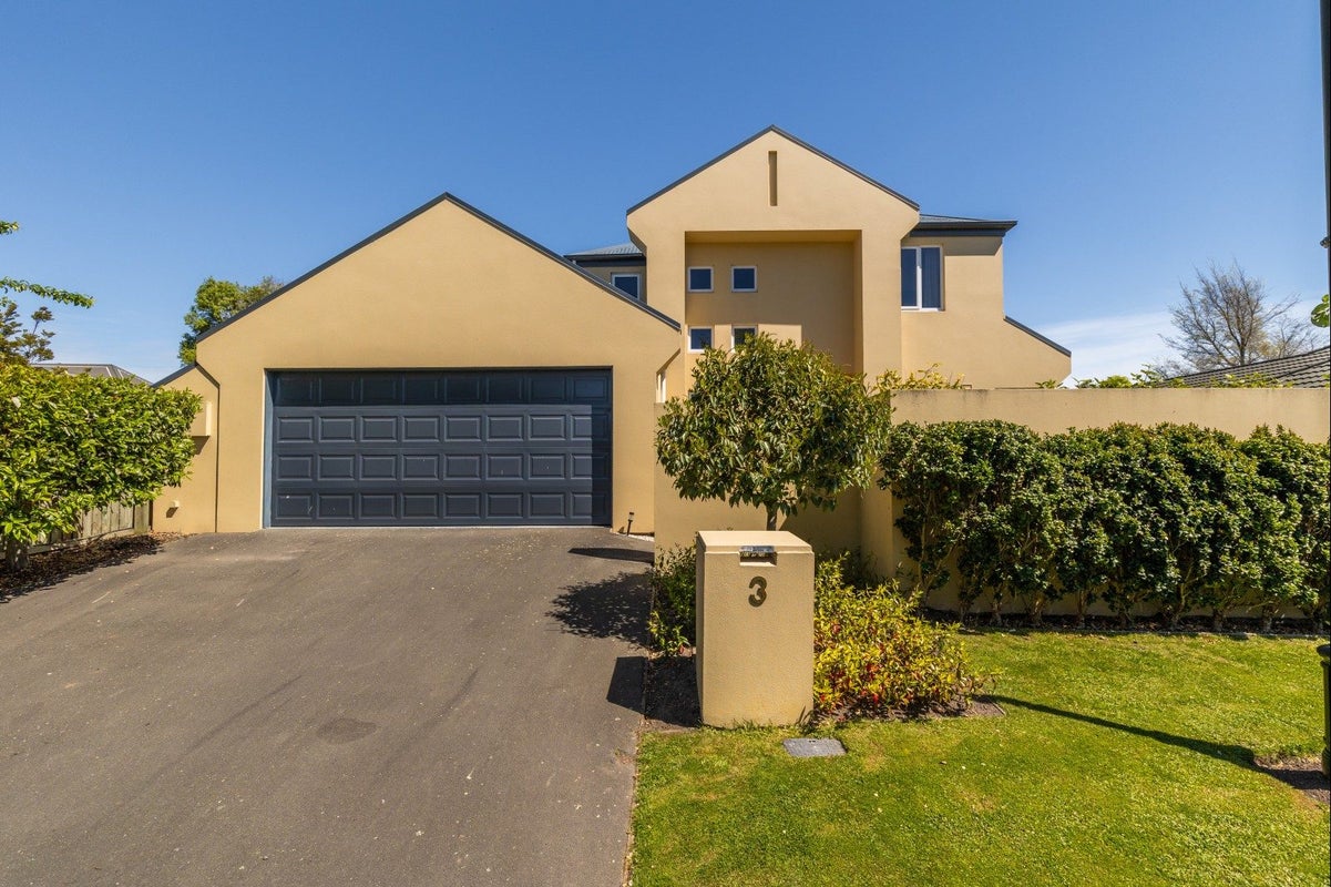 3 Wilmington Place, Shirley, Christchurch - Carousel 1