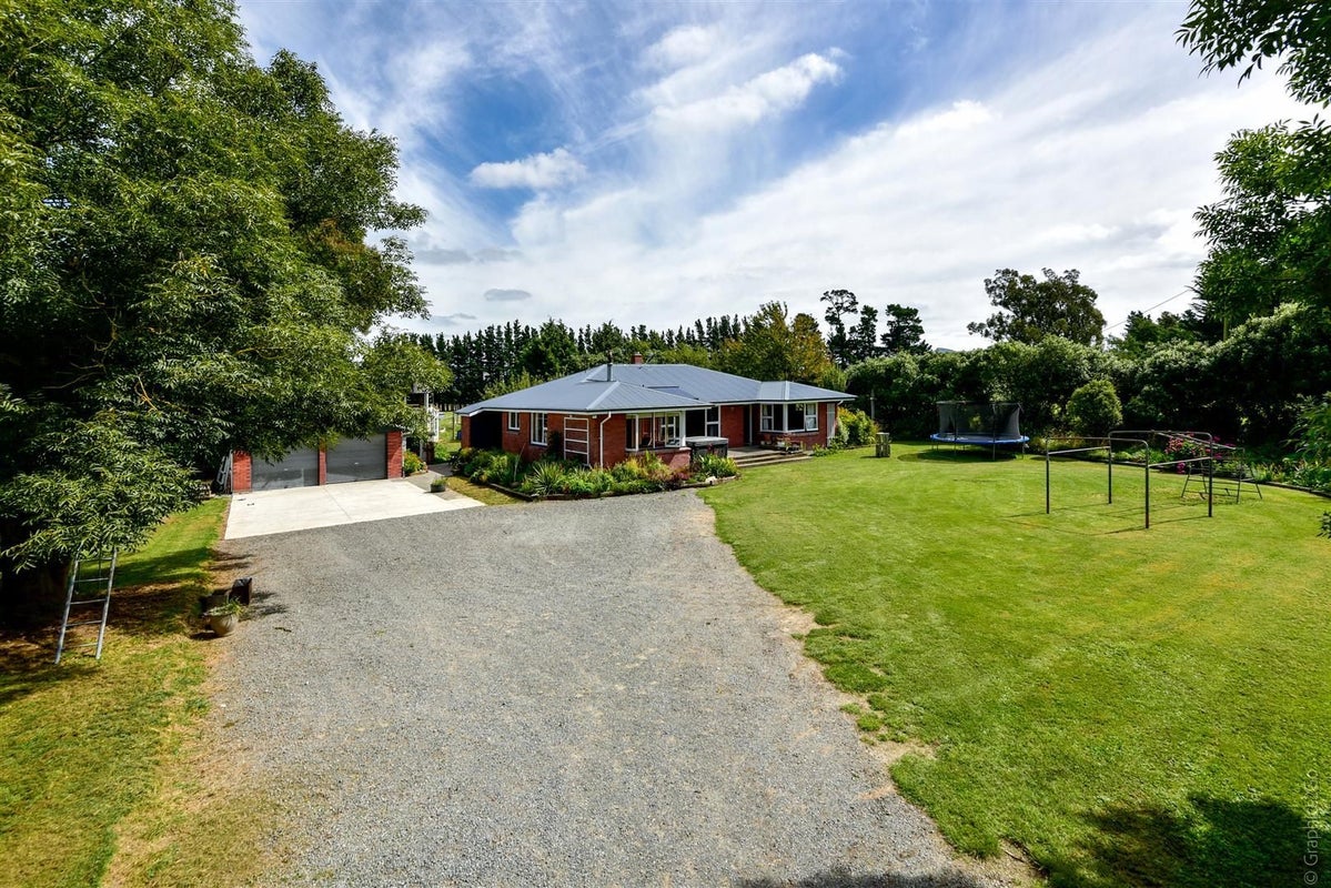 1627 Tramway Road, Darfield - Carousel 2