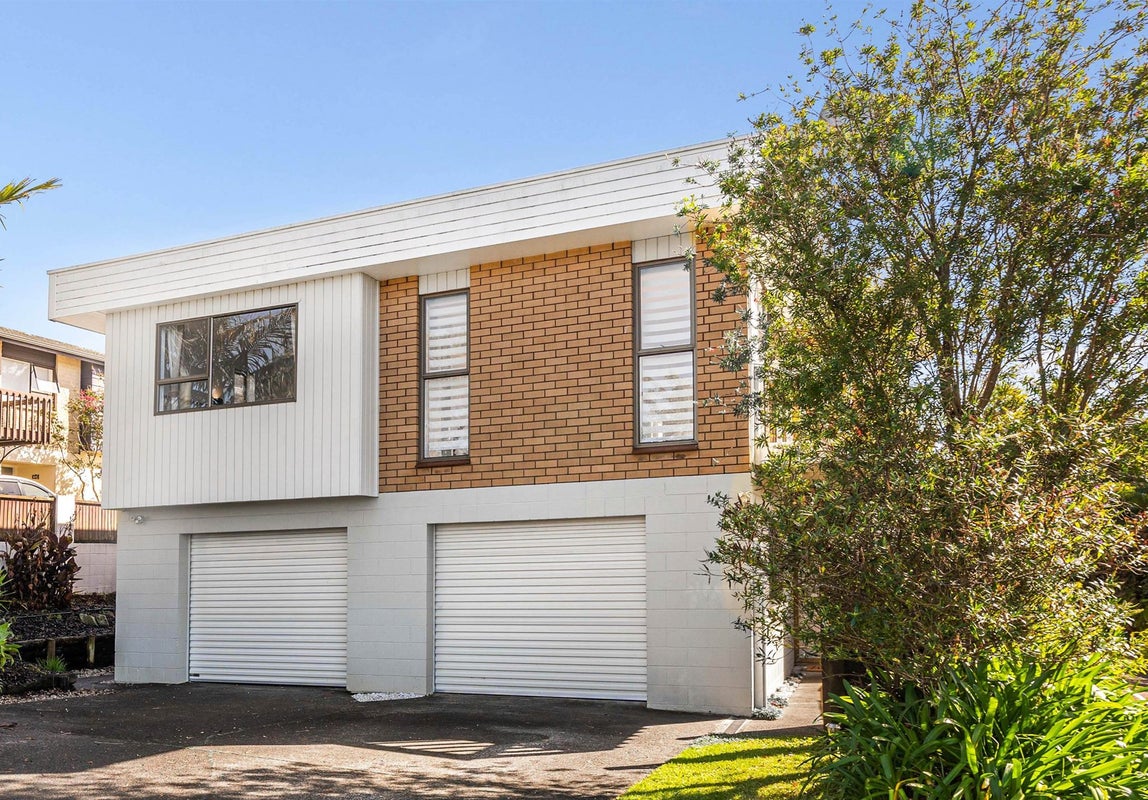 1/103 John Downs Drive, Browns Bay, Auckland - Carousel 1