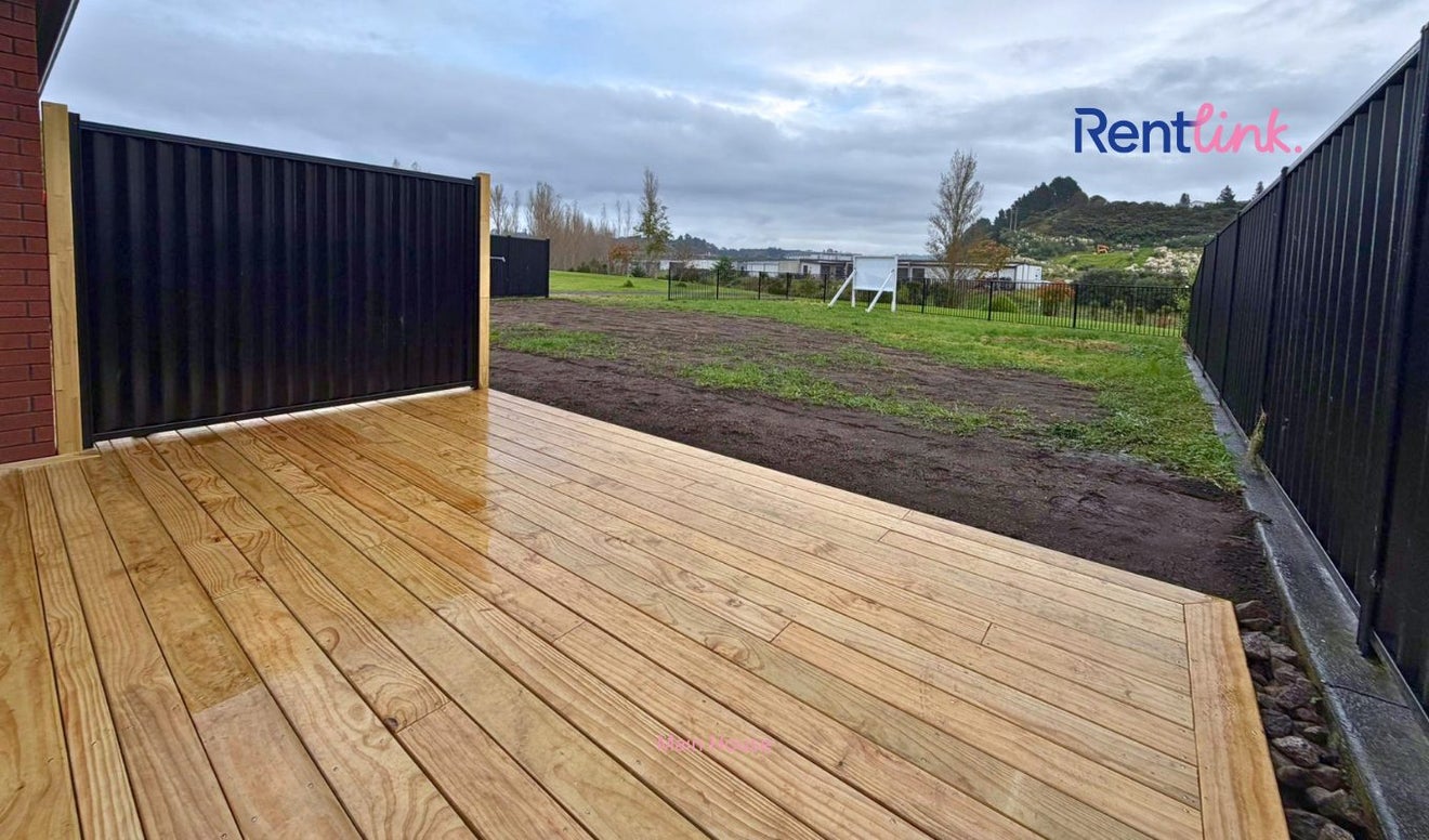 85 Awataha Crescent, Pyes Pa, Tauranga - Carousel 2