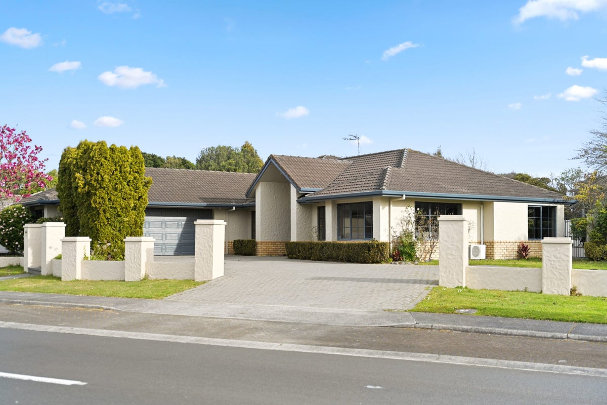 23 Callum Brae Drive, Rototuna, Hamilton - Carousel 2