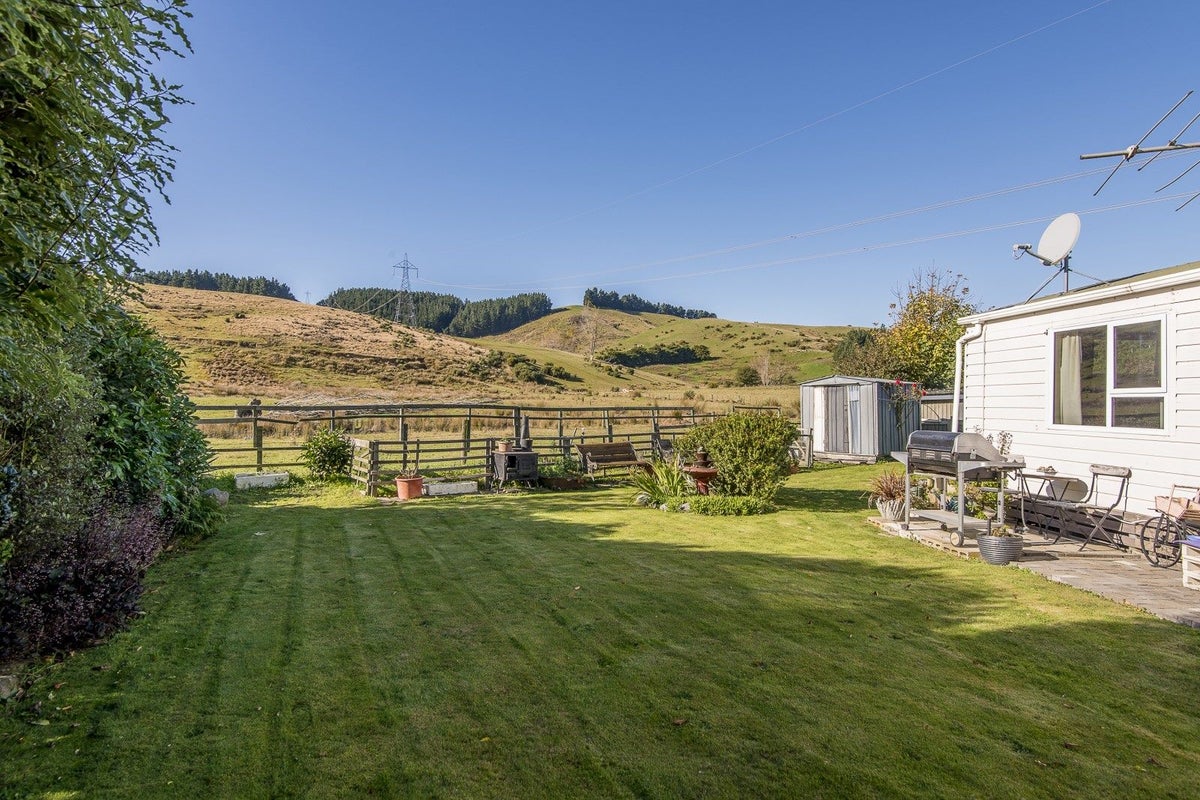 320 Whitecliffs Road, Coalgate - Carousel 1