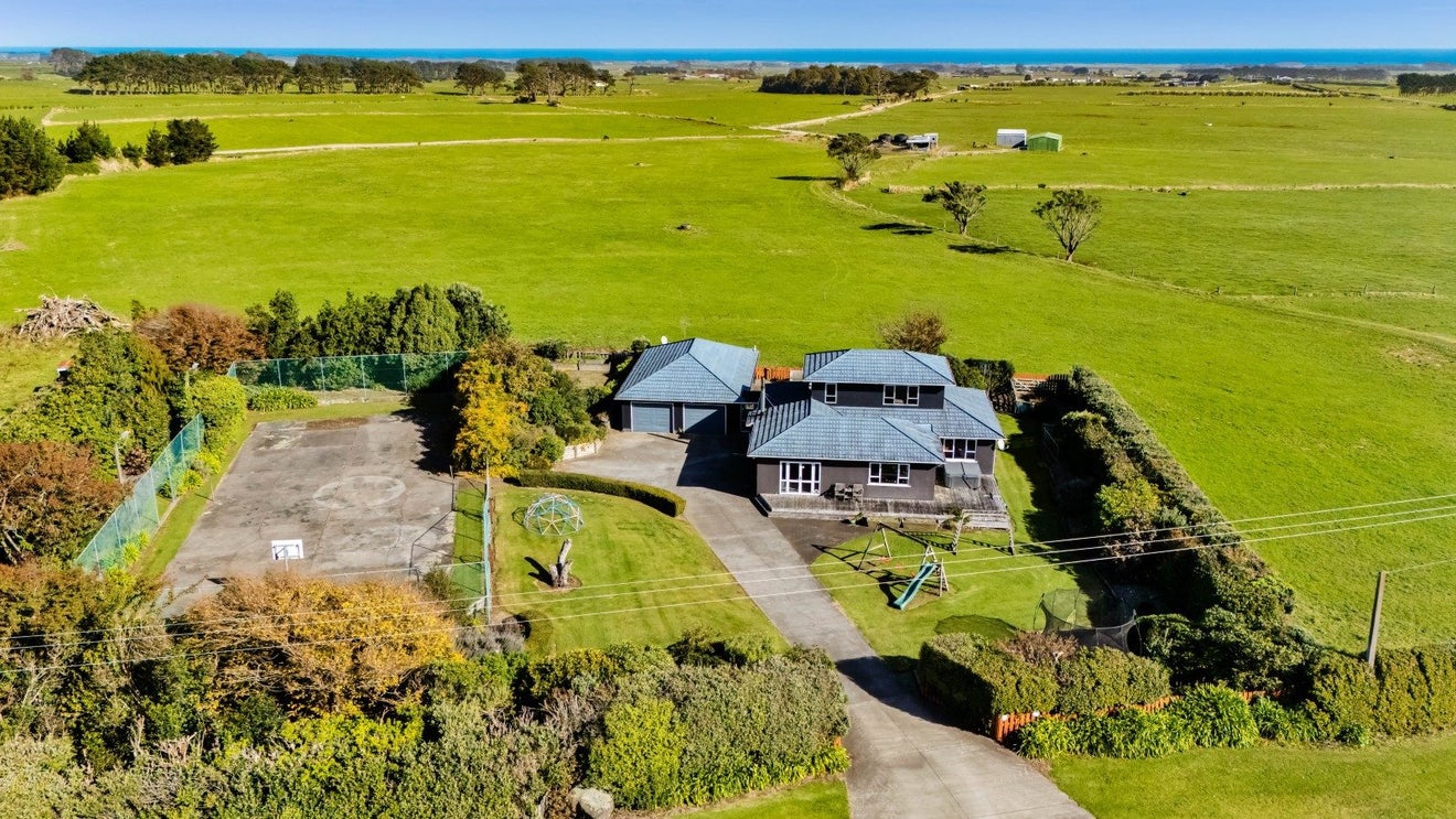 2775 Eltham Road, Te Kiri, Opunake - Carousel 1