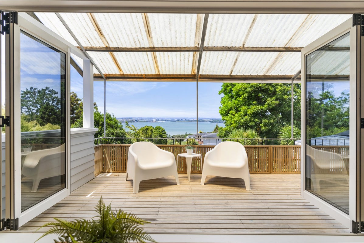 52 Goodall Street, Hillsborough, Auckland - Carousel 2