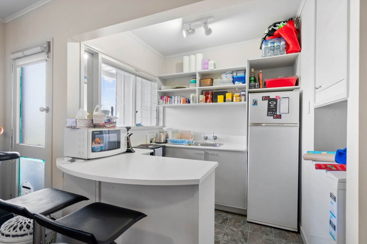 24/373 Khyber Pass Road, Newmarket, Auckland - Carousel 2