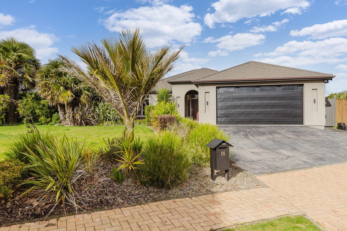 15 Bouvardia Avenue, Milson, Palmerston North - Carousel 1