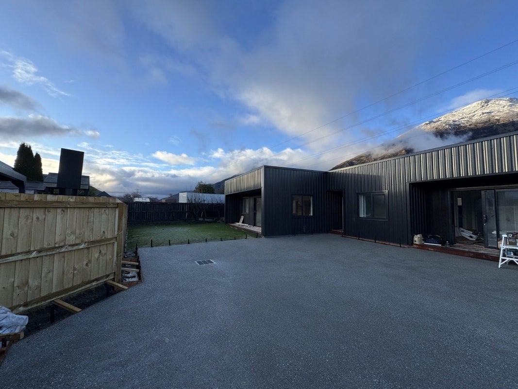13B Poolburn Court, Lake Hayes, Queenstown - Carousel 2