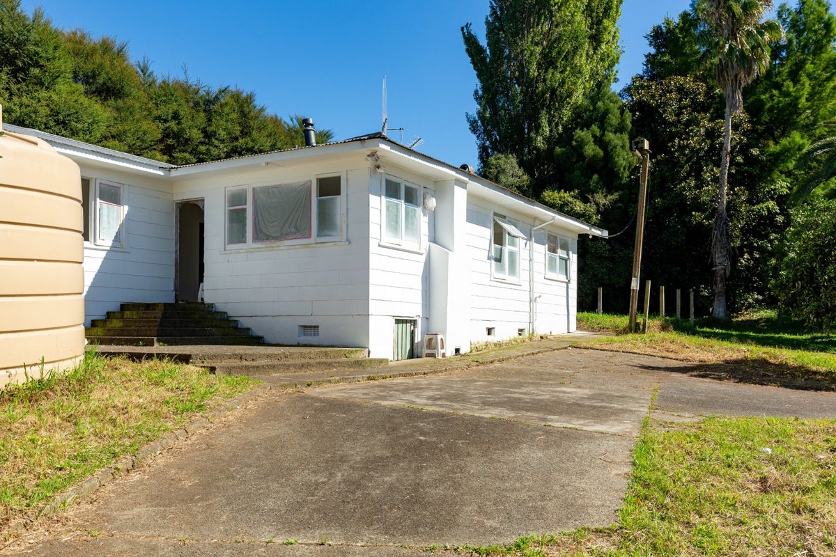 441 State Highway 2, Pokeno - Carousel 1