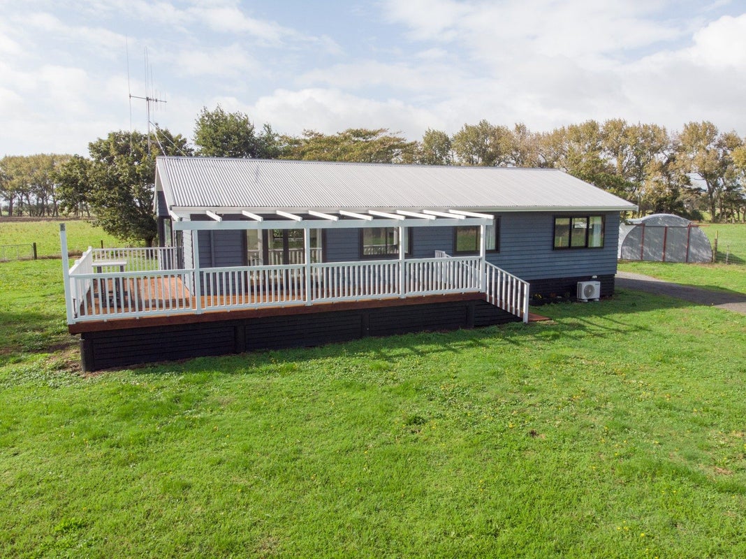 230 Central Road North, Waitakaruru, Ngatea - Carousel 1