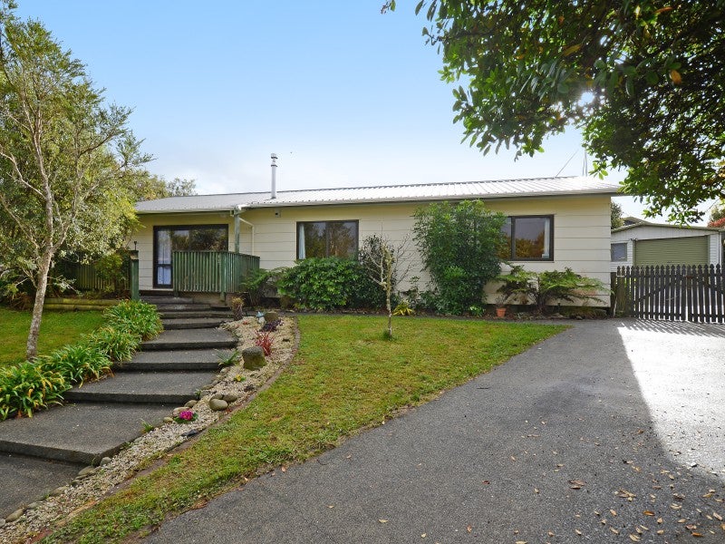 43 Whitechapel Grove, Stokes Valley, Lower Hutt - Carousel 1