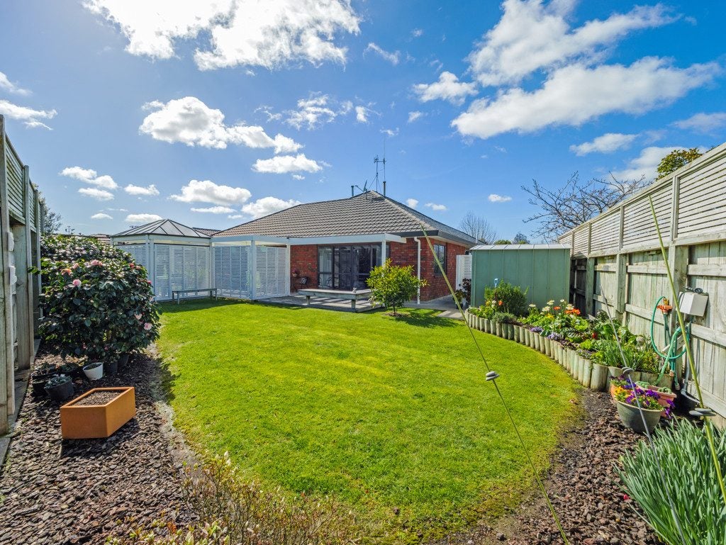 5 Rothesay Place, Highbury, Palmerston North - Carousel 27