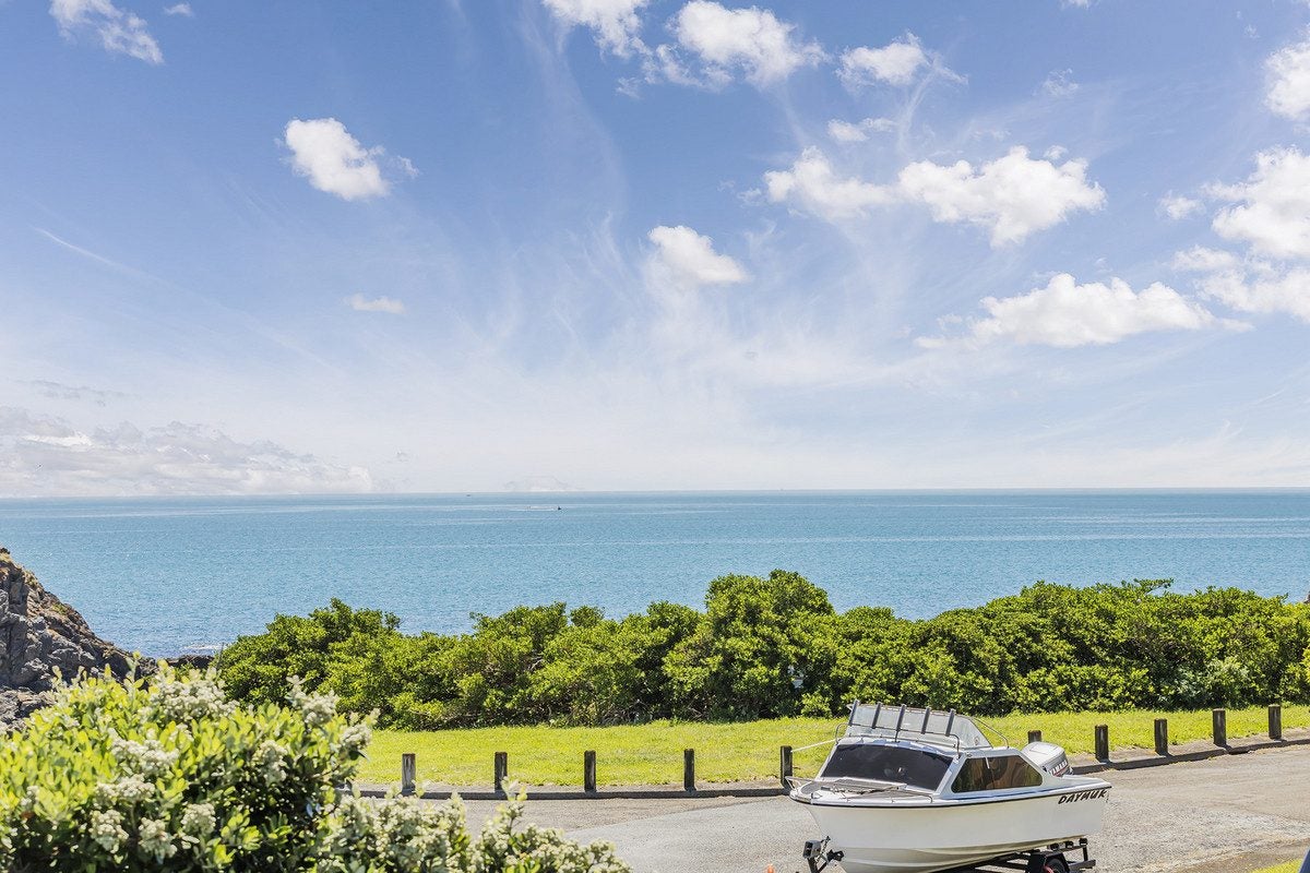1/18 Lambley Road, Titahi Bay, Porirua - Carousel 1