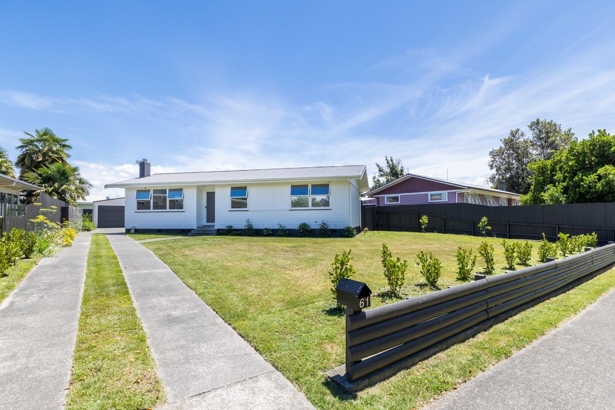 61 Westminster Avenue, Tamatea, Napier - Carousel 1