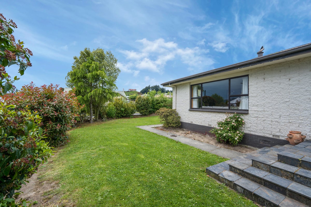 82 Walker Crescent, East Gore, Gore - Carousel 2