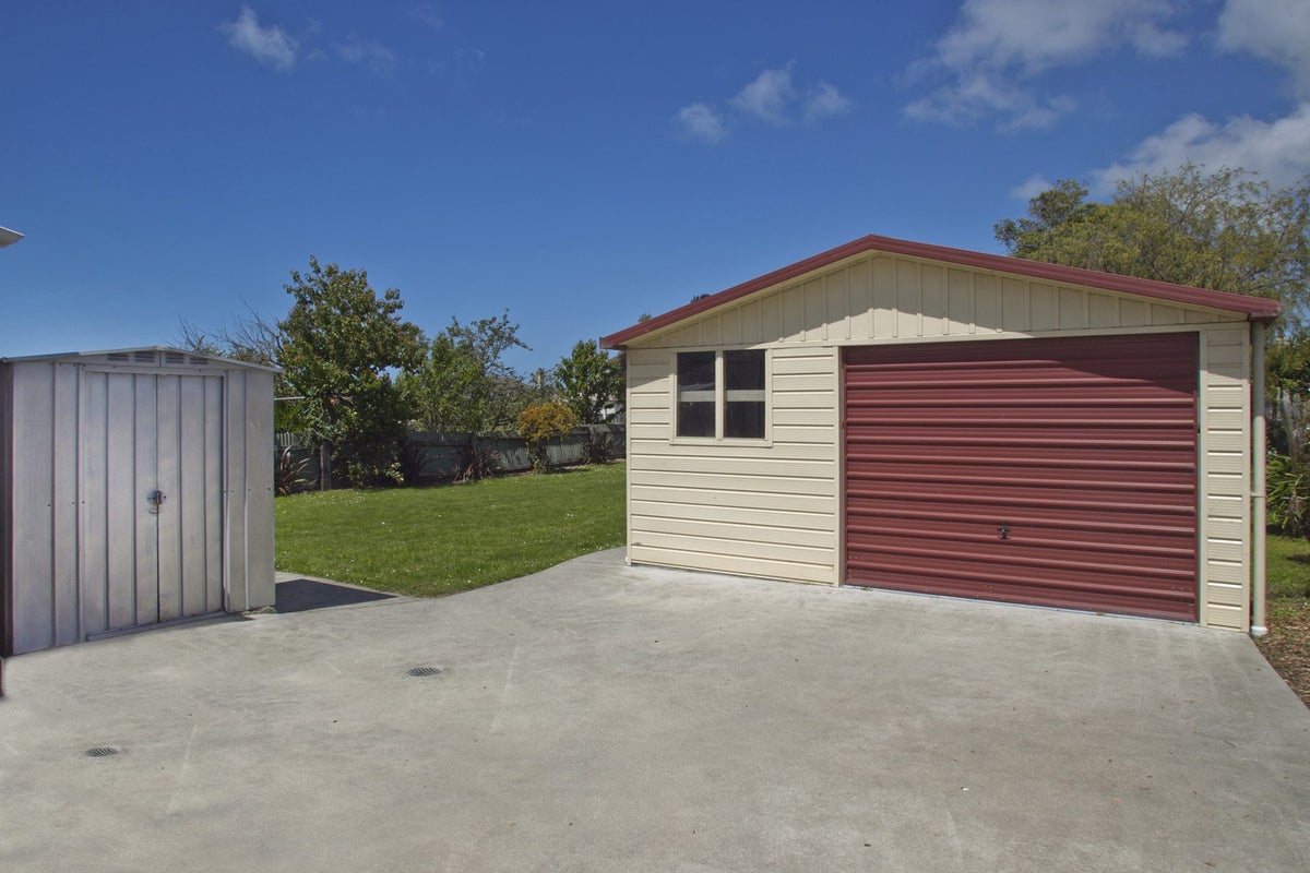 7 Raglan Street, Oamaru North, Oamaru - Carousel 13
