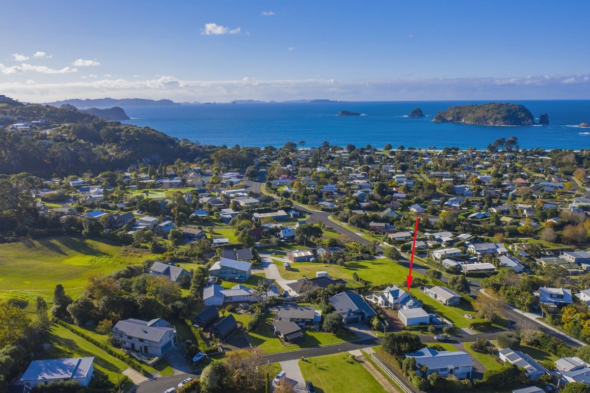 22 Emmerdale Drive, Hahei, Whitianga - Carousel 1