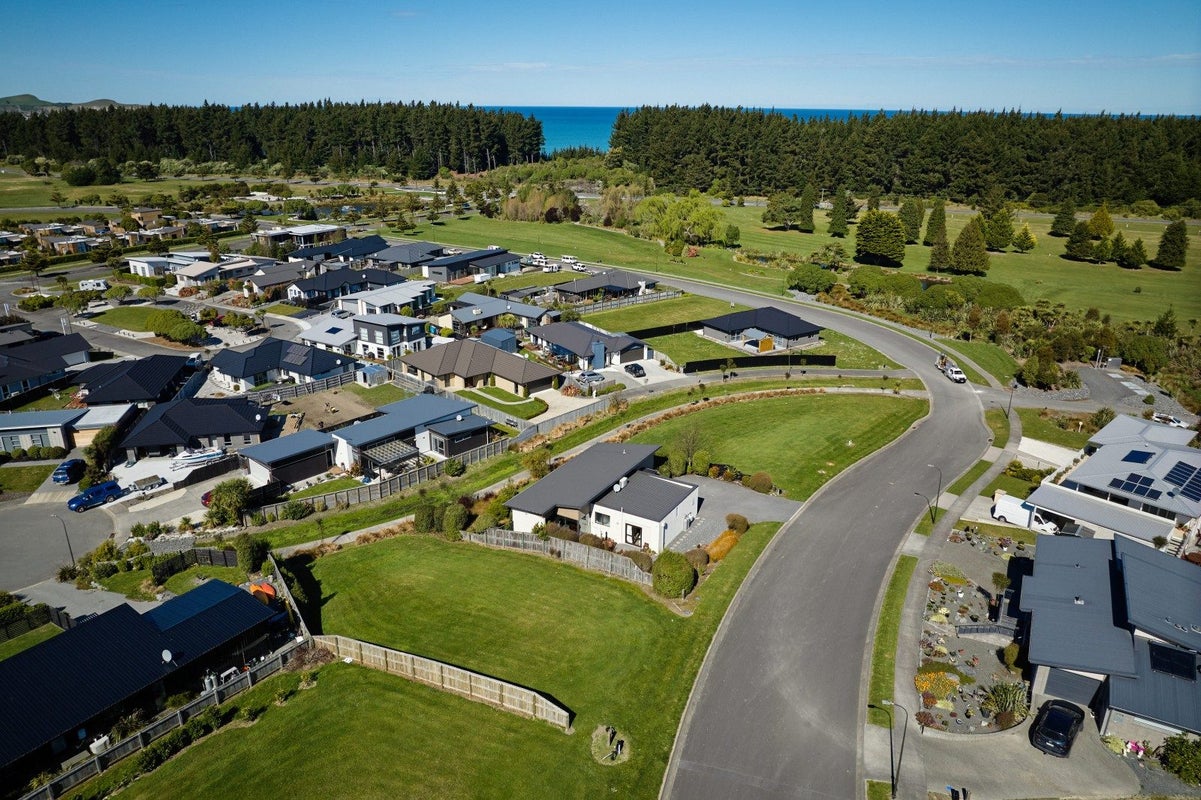 24 Greenburn Way, Kaikoura Flat, Kaikoura - Carousel 2