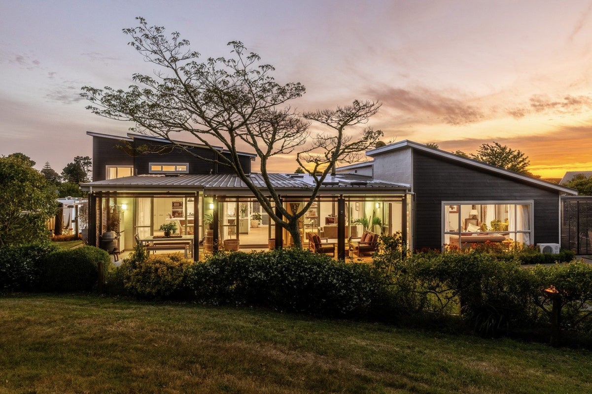 12 Cotswolds Close, Otamatea, Whanganui, Manawatu / Whanganui - Carousel 2
