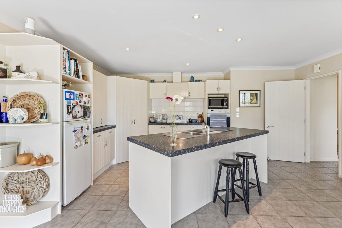 21 James Drive, Diamond Harbour, Lyttelton - Carousel 2