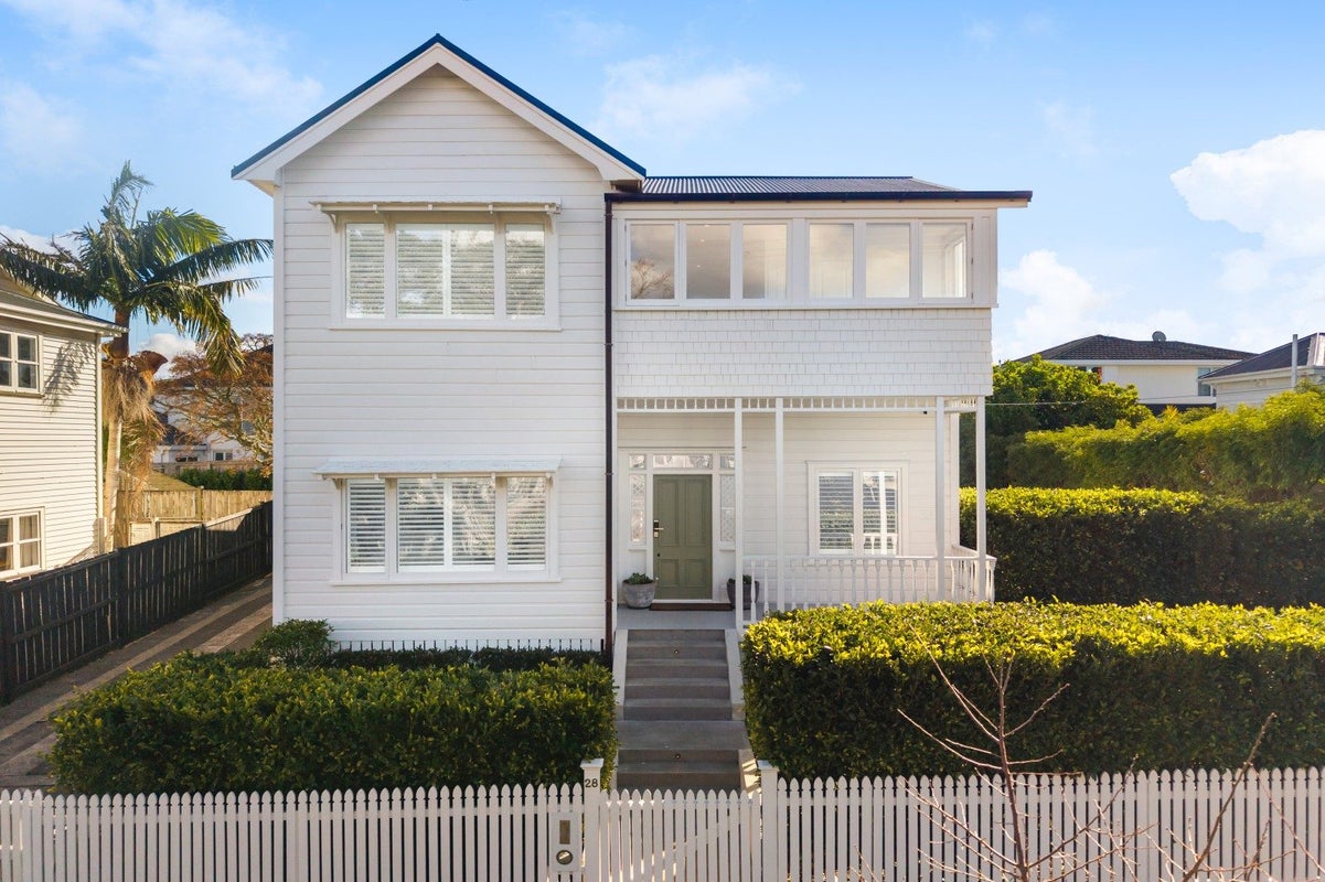 28 Princes Street, Northcote Point, Auckland - Carousel 1