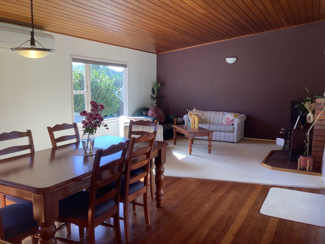 184 Park Road, Belmont, Lower Hutt - Carousel 2