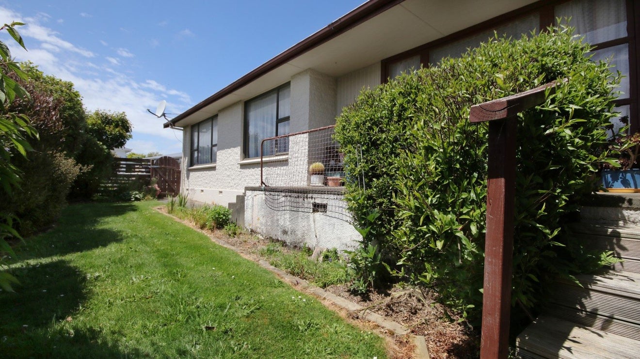 57 Ascot Terrace, Kingswell, Invercargill - Carousel 1