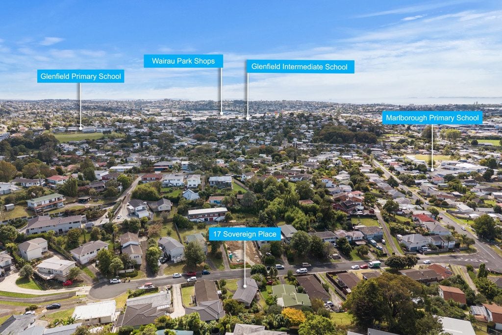 17 Sovereign Place, Glenfield, Auckland - Carousel 17