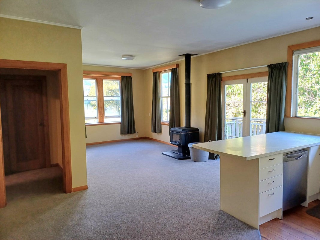 72 Russell Street, Stepneyville, Nelson - Carousel 9