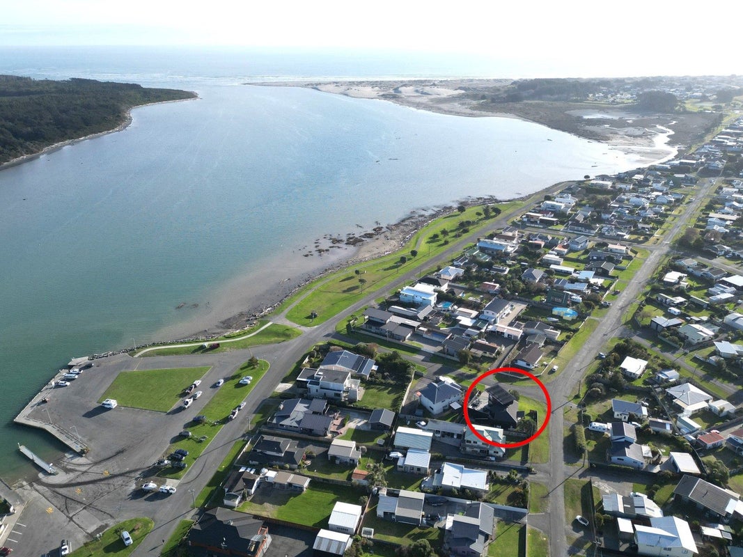 6 Dawson Street, Foxton Beach, Foxton - Carousel 2
