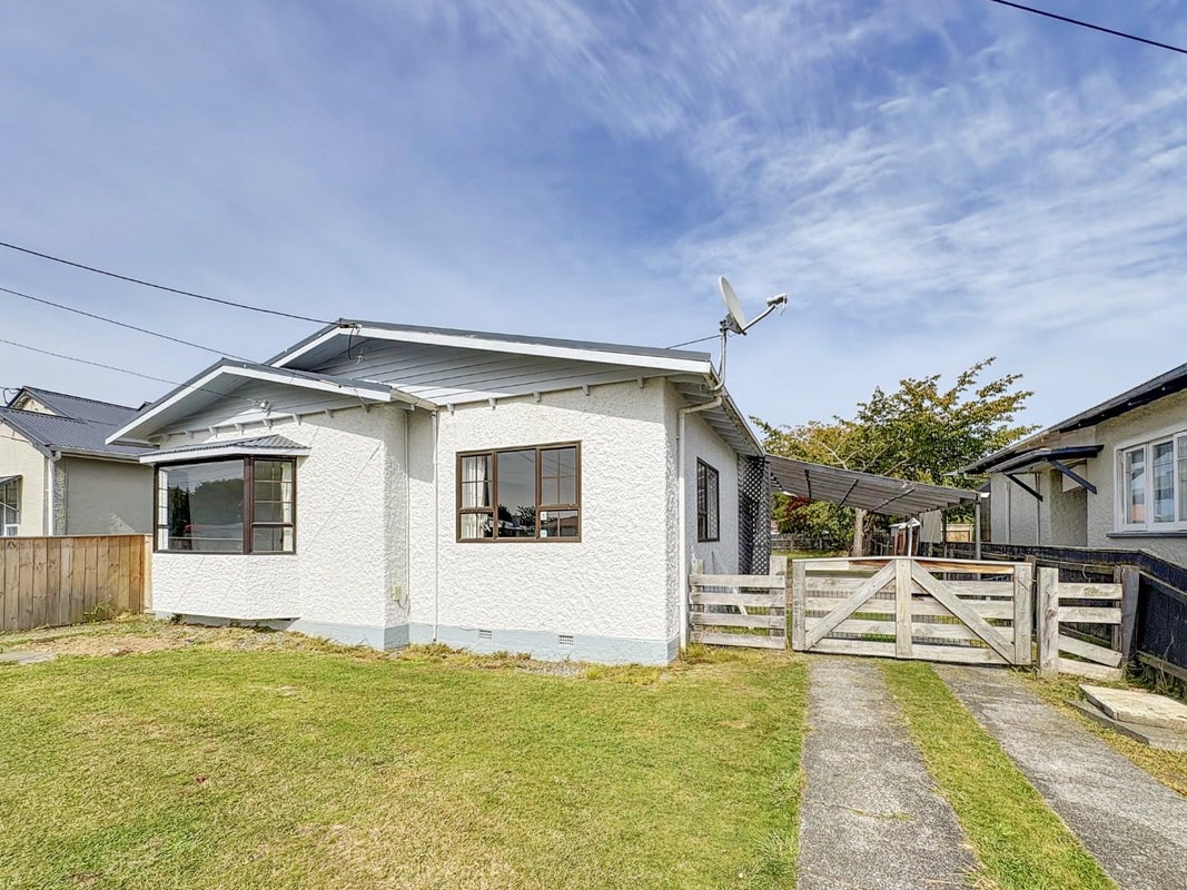 31 Mitchell Street, Aramoho, Whanganui - Carousel 1